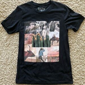 🌵Black Short Sleeve Tee with Western Graphics🌵